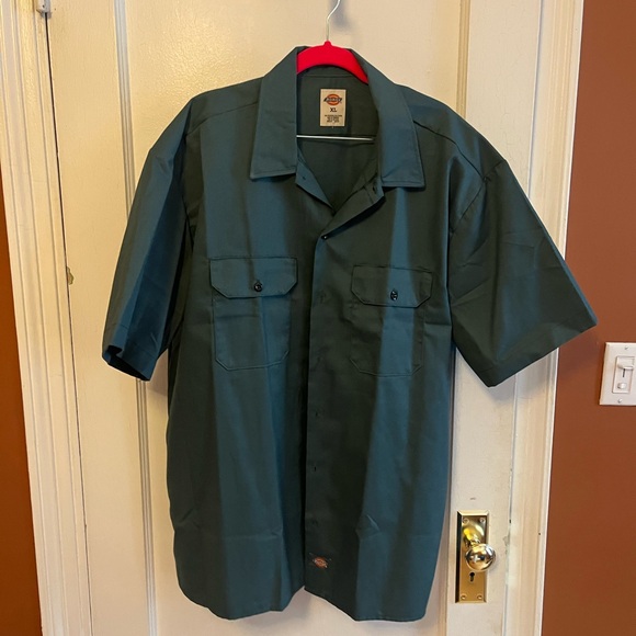 Dickies Dark Green Short Sleeve Shirt - Picture 1 of 4